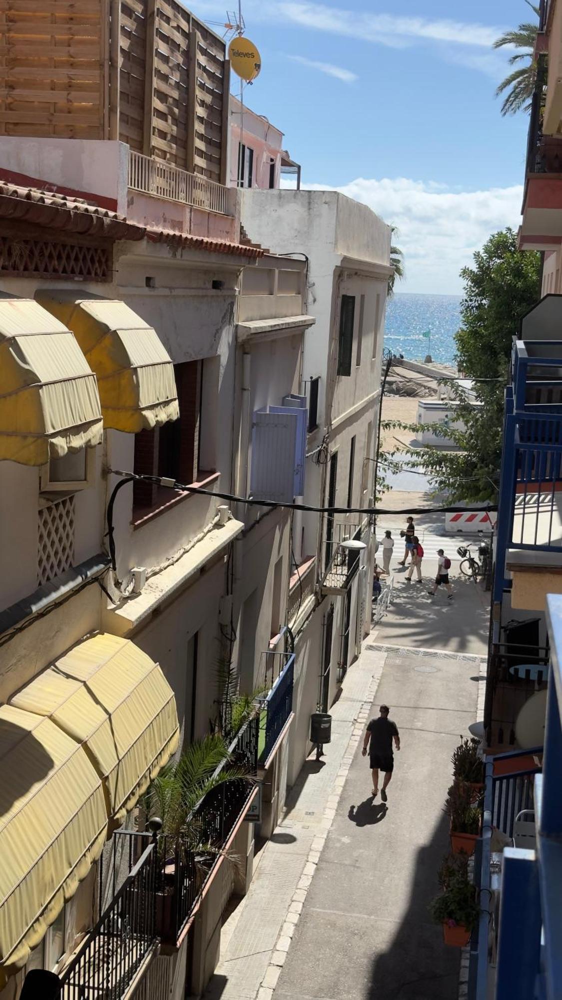 Sunny Flat In Sitges 30 Seconds To Beach, Balcony & Sea Views! Exterior foto