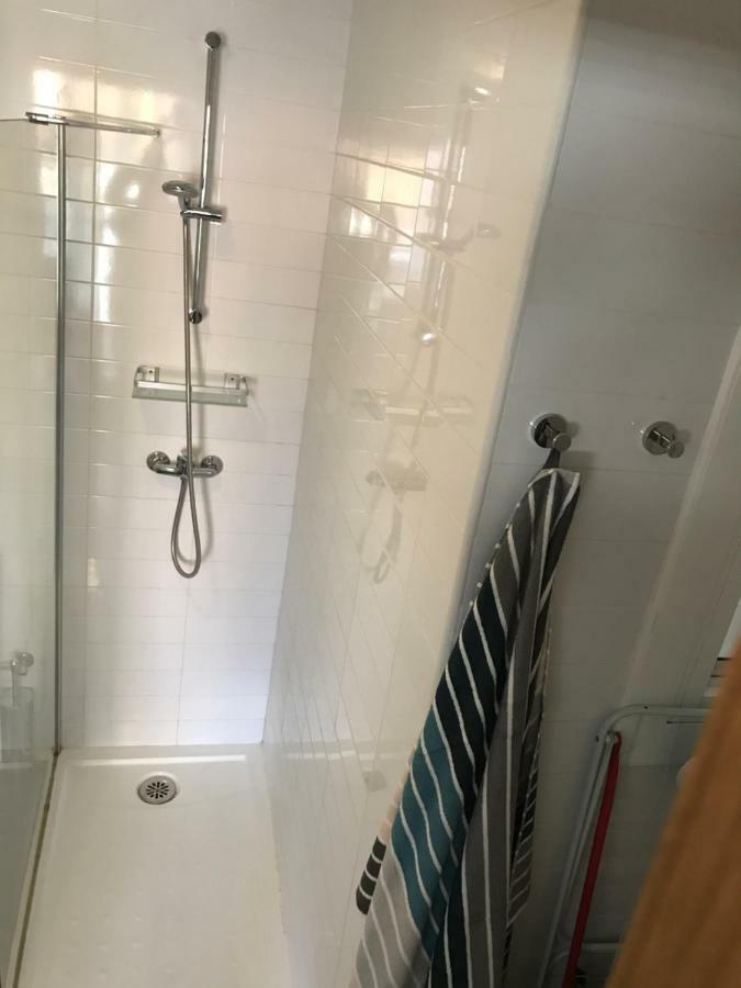 Sunny Flat In Sitges 30 Seconds To Beach, Balcony & Sea Views! Exterior foto
